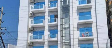 Fachada de la propiedad