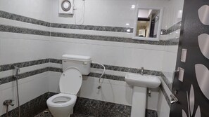 Shower, rainfall showerhead, soap, shampoo