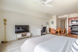 Strykejern/-brett, wi-fi og sengetøy