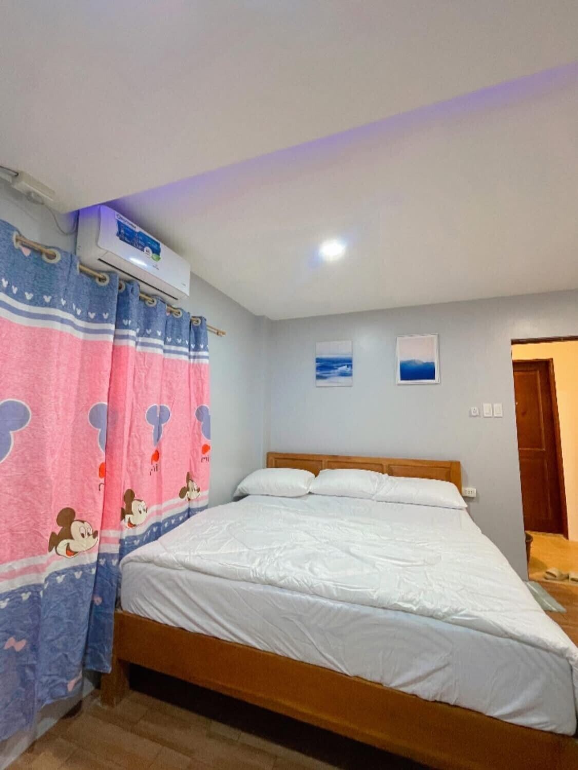 مكتب ومساحة عمل للكمبيوتر المحمول وواي فاي مجانًا