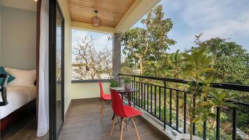 Basic Double Room | Balcony