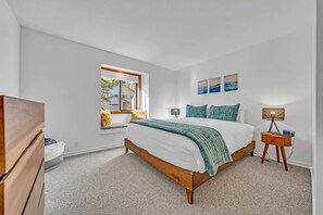 4 多间卧室、熨斗/熨衣板、WiFi、床单