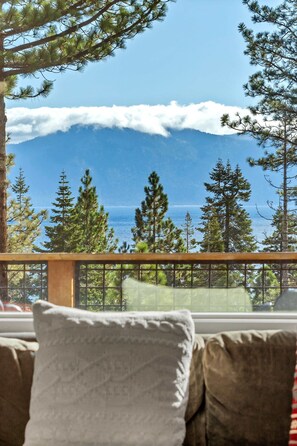 Interior - Cozy Carnelian Bay Vacation Rental with Lake Views (Carnelian Bay)