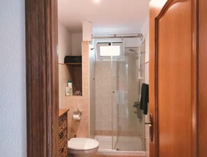 Shower, hair dryer, towels, soap - Apartment in rural area (Arucas)