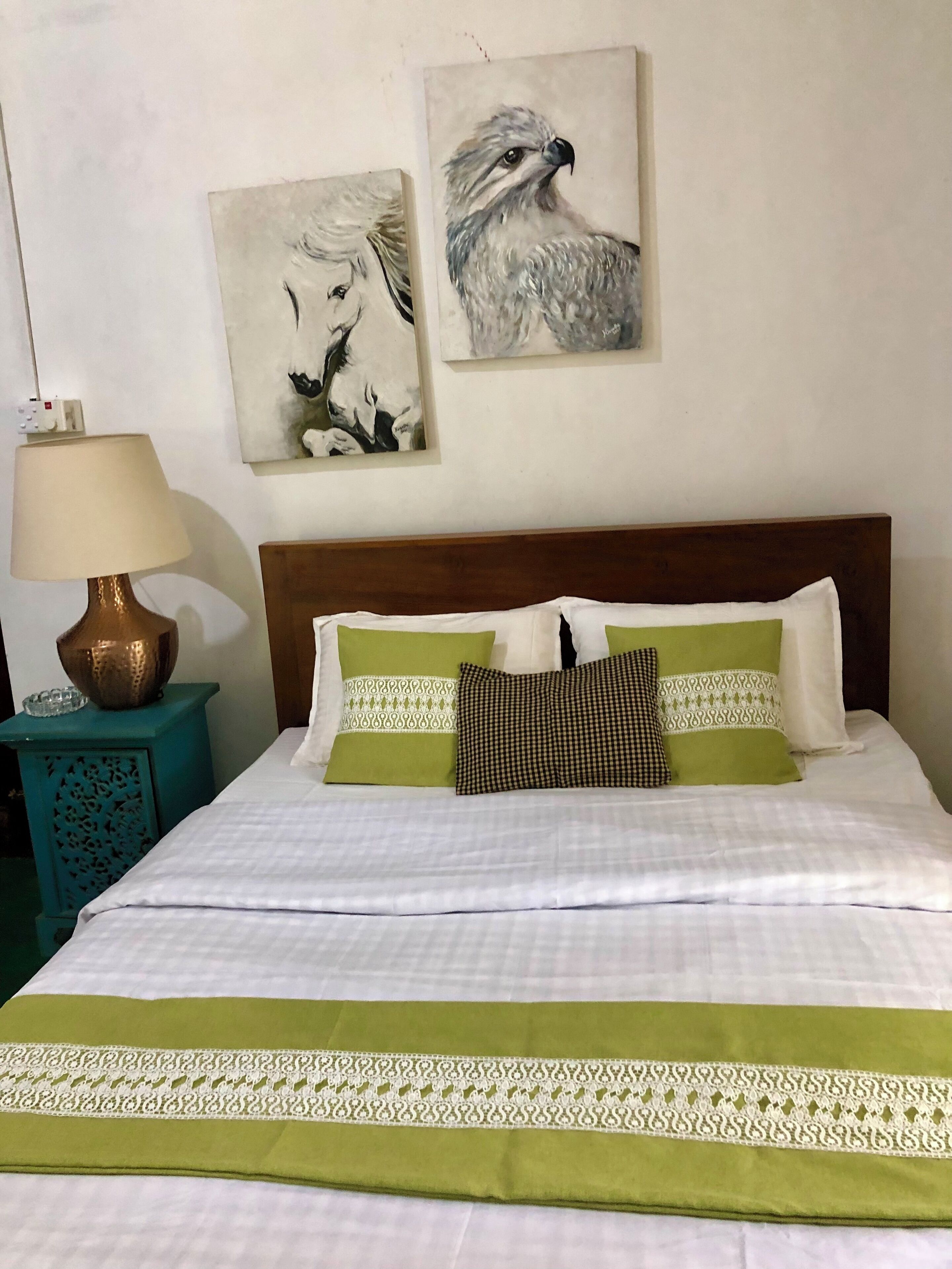 3 bedrooms, iron/ironing board, free WiFi, bed sheets