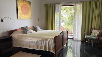 Family Room | 3 bedrooms, desk, iron/ironing board, free WiFi