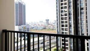 Habitación individual estándar, 1 habitación, balcón, vistas a la ciudad | Balcón