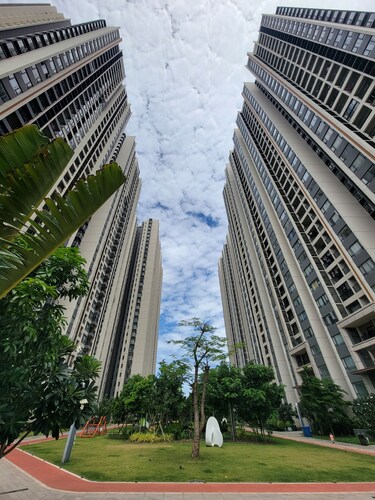 R&F Hotel and Apartment