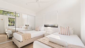 2 bedrooms, desk, iron/ironing board, travel cot