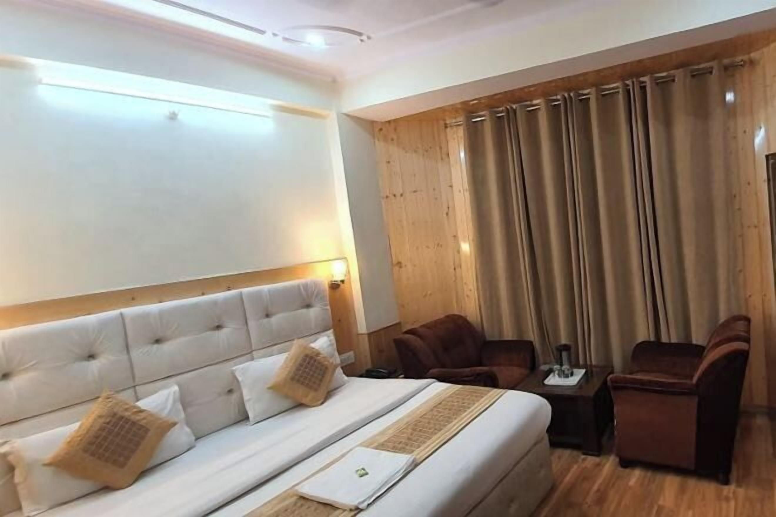 Schreibtisch, kostenloses WLAN, Bettwäsche