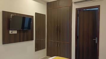 Phòng đôi Premium | Minibar, bàn, phòng cách âm, truy cập Internet không dây miễn phí