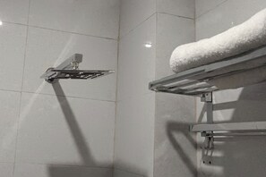 Deluxe-Zimmer | Badezimmer