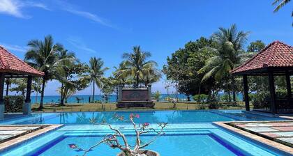 Beach Rock Resort Belitung