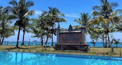 Beach Rock Resort Belitung