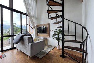 1 habitación, escritorio, wifi gratis y ropa de cama