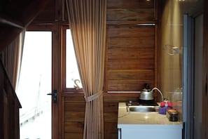 Vila | 1 quarto, escrivaninha, Wi-Fi de cortesia, roupa de cama