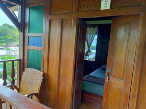 Room, Beach View | Balcony - Karlie Inn (Wonosari)