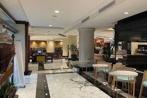 Interior - El Royale By Farizi Rooms (Bandung)