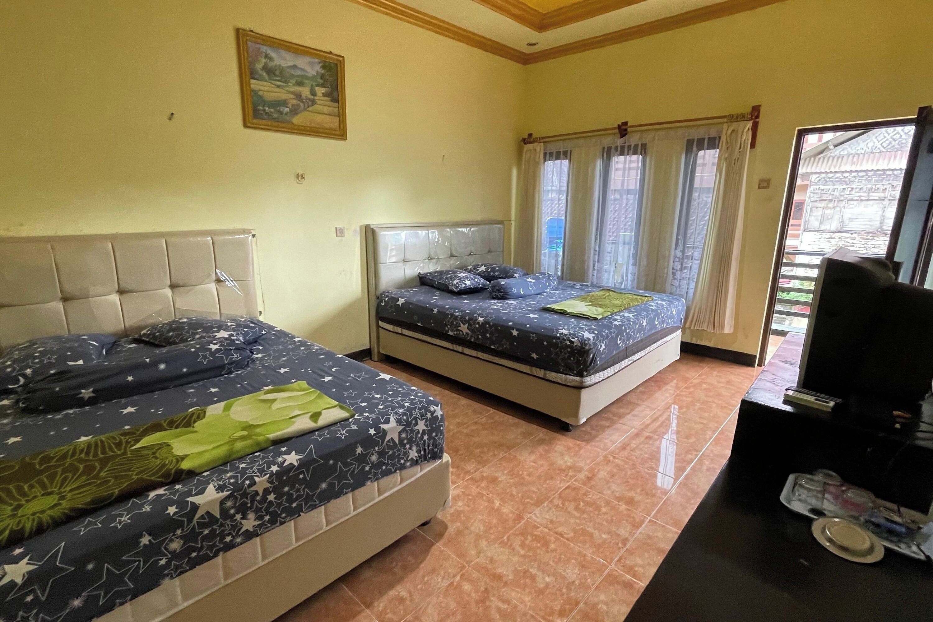 Family Room, Air conditioning | Park view