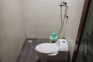 Ducha, cabezal de ducha tipo lluvia, artículos de tocador gratuitos