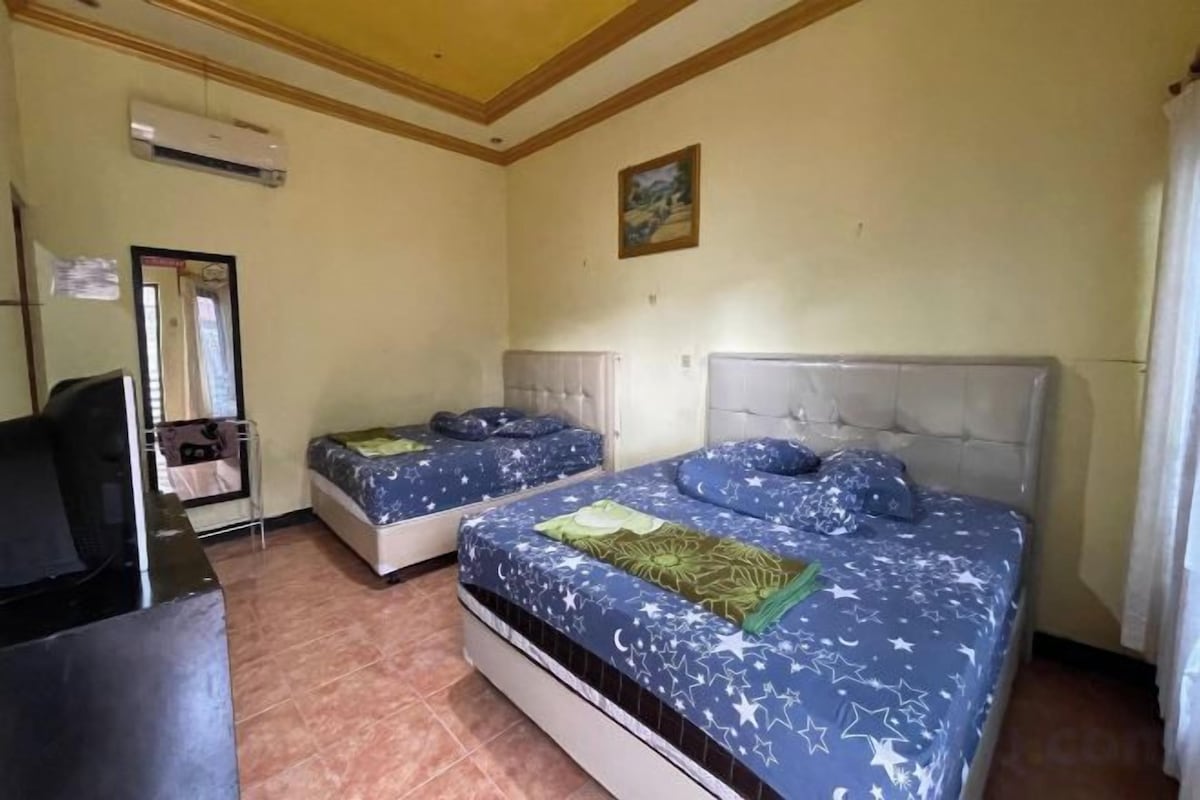 Family Room With Air Conditioner