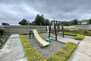 Zona de jocs infantil: a l'aire lliure