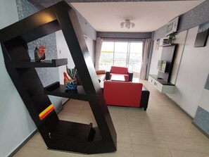 3 habitaciones y escritorio 