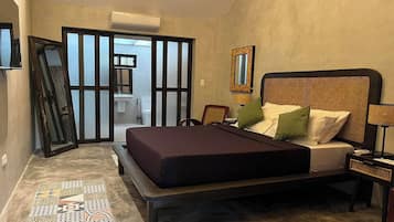 Desk, free WiFi, bed sheets, wheelchair access