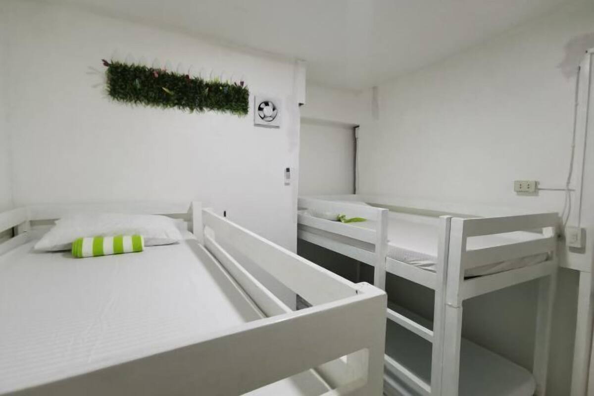 Wifi gratis y ropa de cama