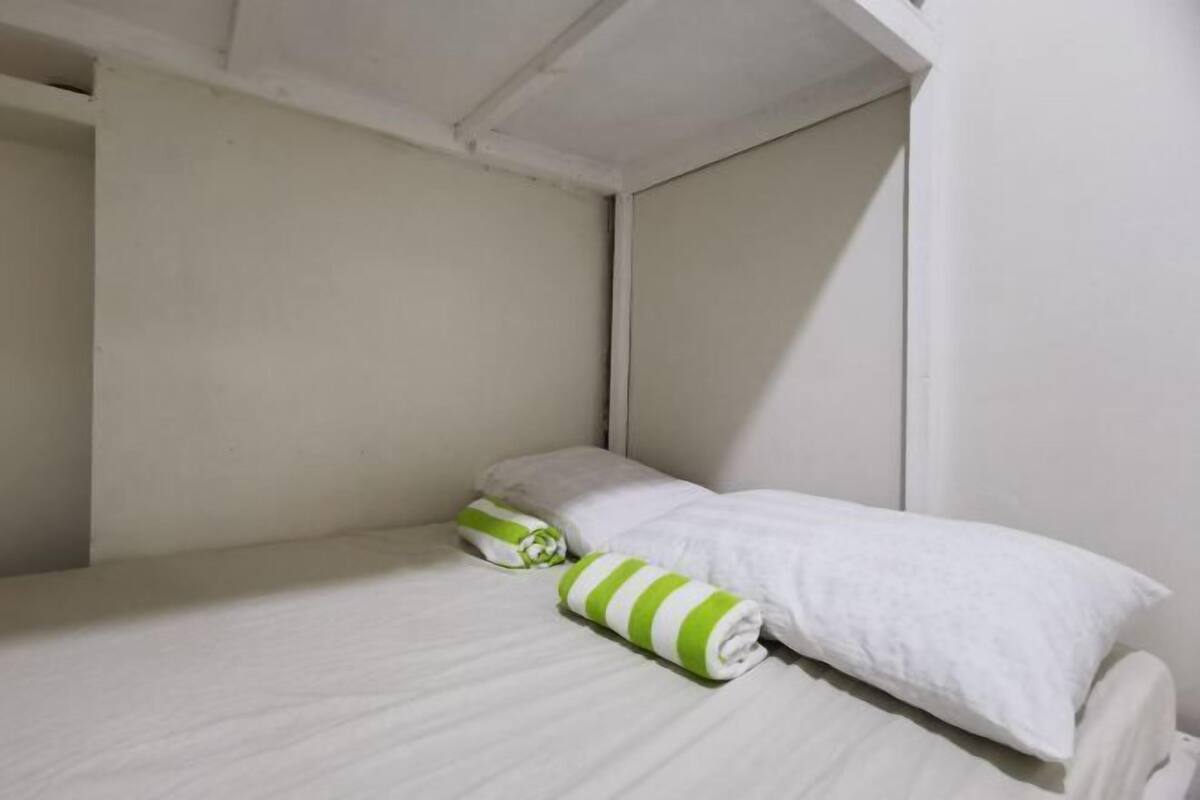 Wifi gratis y ropa de cama