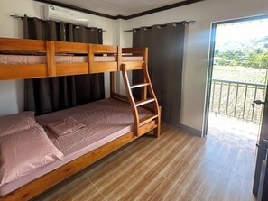 1 bilik tidur, meja, seterika/papan seterika, Wi-fi percuma 