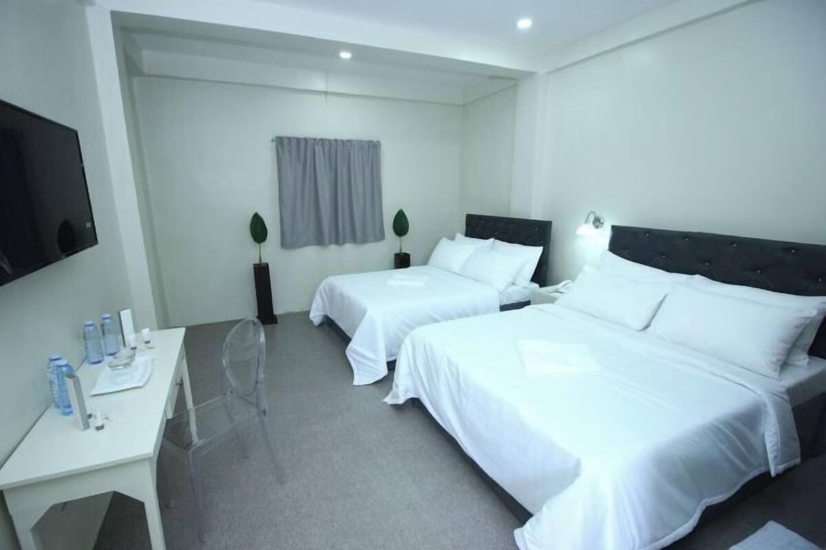 1 bedroom, desk, iron/ironing board, free WiFi