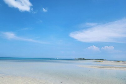 Pertible Beach Resort By Zuzu