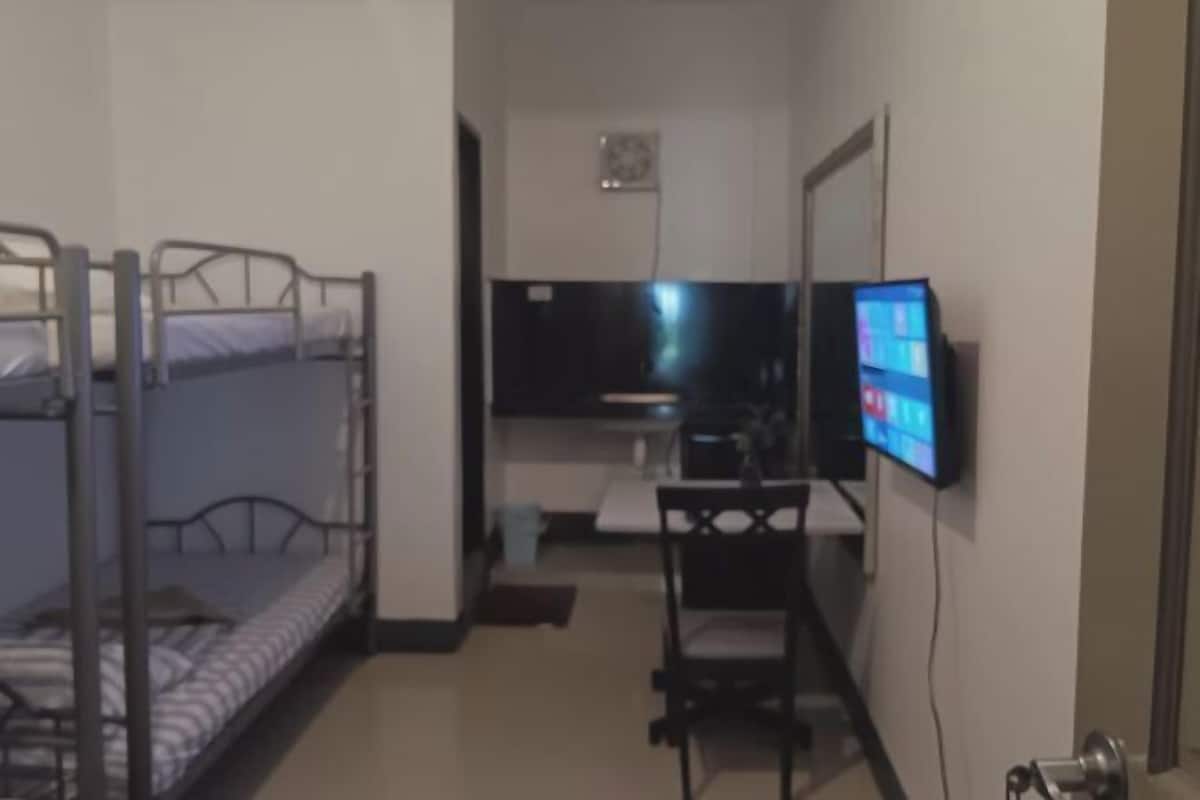 1 bedroom, minibar, desk, free WiFi