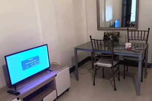 Exclusieve kamer | Een minibar, een bureau, gratis wifi, beddengoed