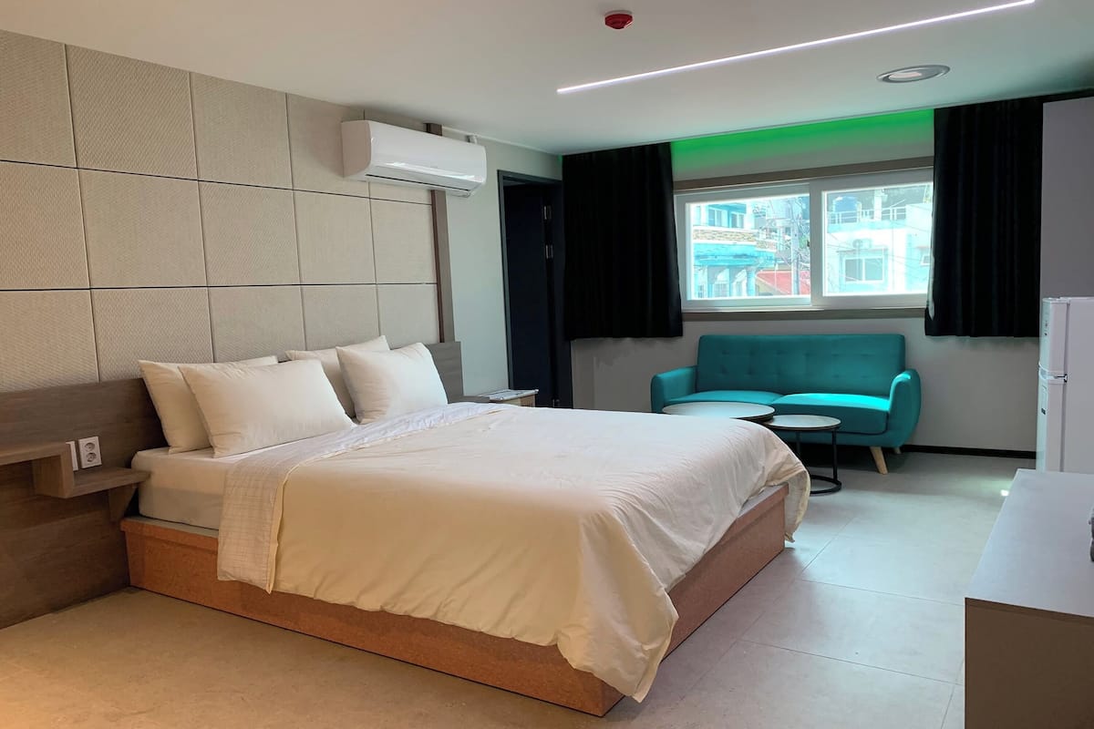 Premium-Zimmer | Zimmersafe, Schreibtisch, Bügeleisen/Bügelbrett, kostenloses WLAN