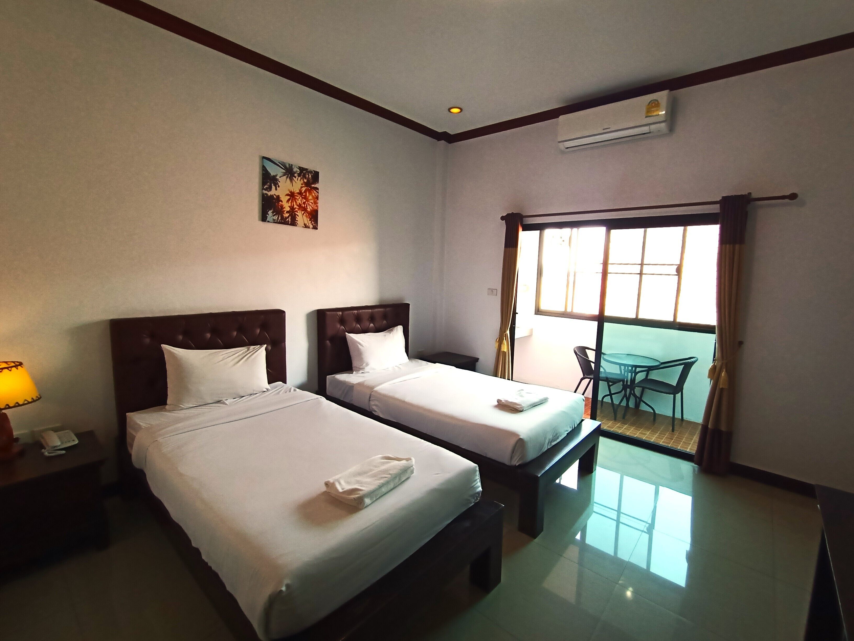Desk, free WiFi, bed sheets