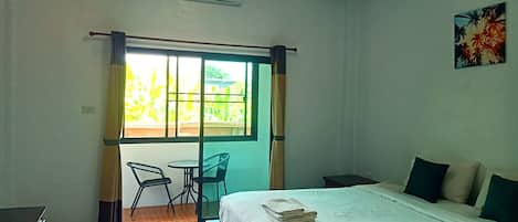 Desk, free WiFi, bed sheets
