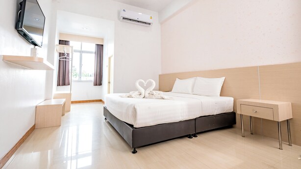 Standard Room, 1 King Bed | Desk, blackout curtains, iron/ironing board (on request), free WiFi - Top Inn Hotel (Maha Sarakham)