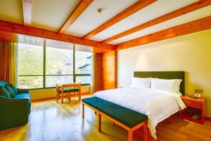 Coffres-forts dans les chambres, rideaux occultants, Wi-Fi gratuit