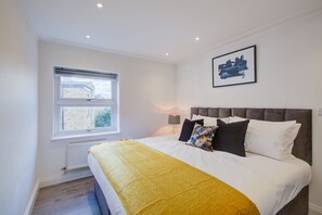 3 chambres, fer et planche à repasser, lit parapluie, Wi-Fi gratuit