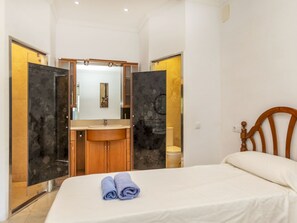 3 bedrooms, internet