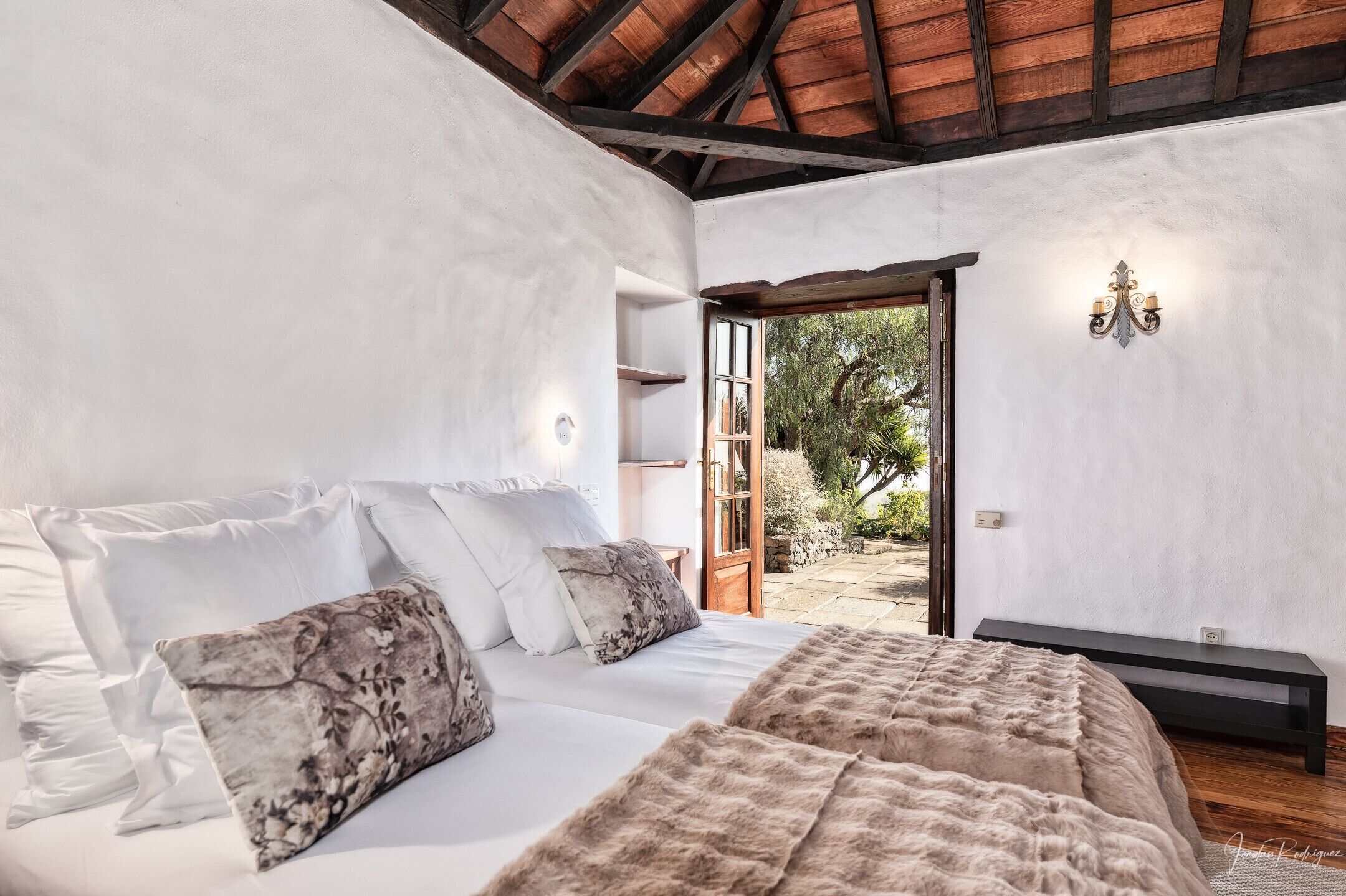 1 soverom, strykejern/-brett, wi-fi (inkludert) og sengetøy