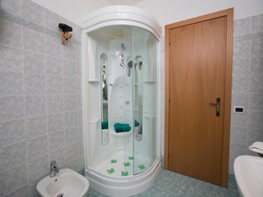 Bidet