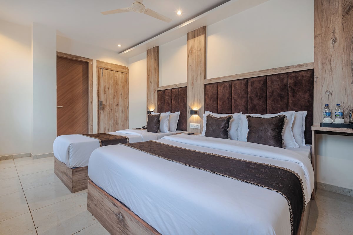 Deluxe Triple Room | 1 bedroom, soundproofing, free WiFi