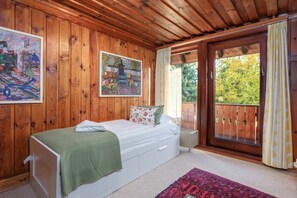 5 多间卧室、办公桌、熨斗/熨衣板、WiFi