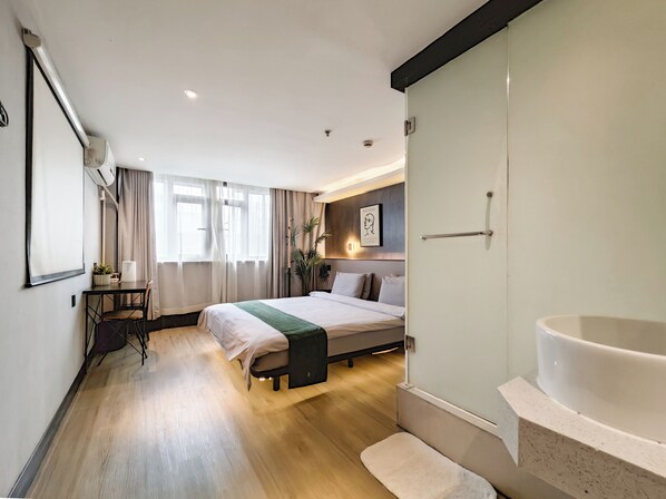 Deluxe Double Room | Free WiFi, bed sheets - Iforest Hongkou Football Stadium (Shanghai)