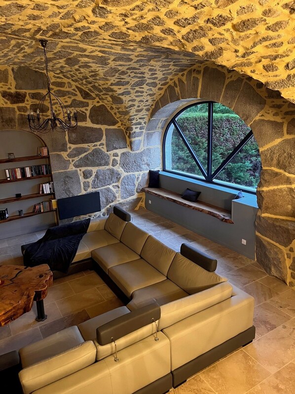 Smart TV, video games, DVD player, table football