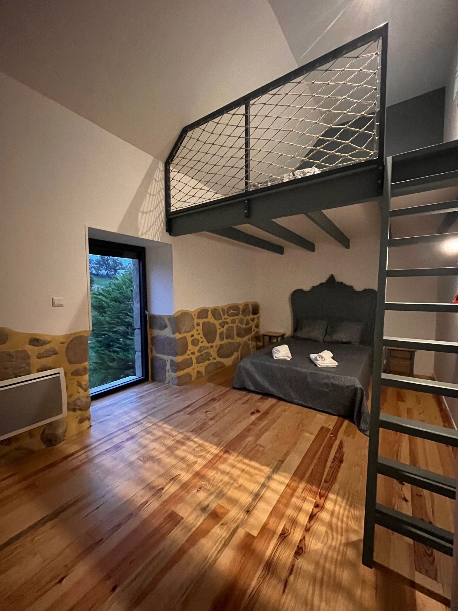 5 chambres, fer et planche à repasser, lit parapluie, Wi-Fi gratuit