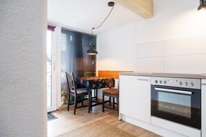 Fridge, stovetop, cookware/dishes/utensils